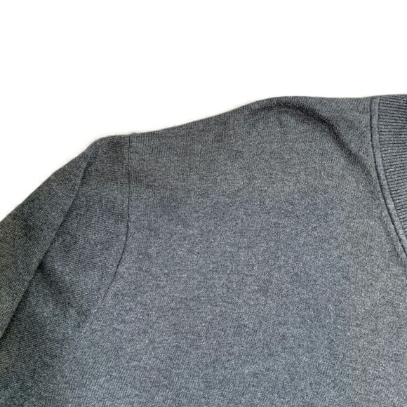 Tommy Hilfiger Gray Long Sleeve Embroidered Logo V Neck Sweater Size 3XL Preppy - Picture 3 of 11